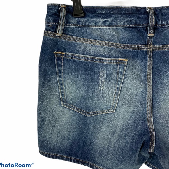 Gap Distressed Acid Wash Jean Shorts Sz 10 - Picture 3 of 6